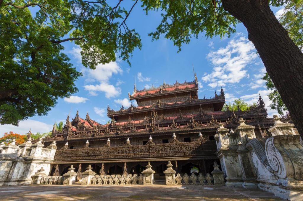 Hotel Hilton Mandalay Exterior foto